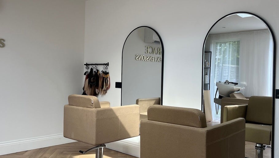 Locks Of Luxury imagem 1