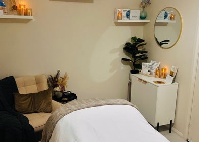 Relaxing room at Beautique Smiles in Dunlop, Australian Capital Territory, AU featuring cozy chair and decor.