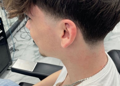 Close-up of a fresh haircut at trimgudbyhadi, Luton, England, GB, showcasing precise styling.
