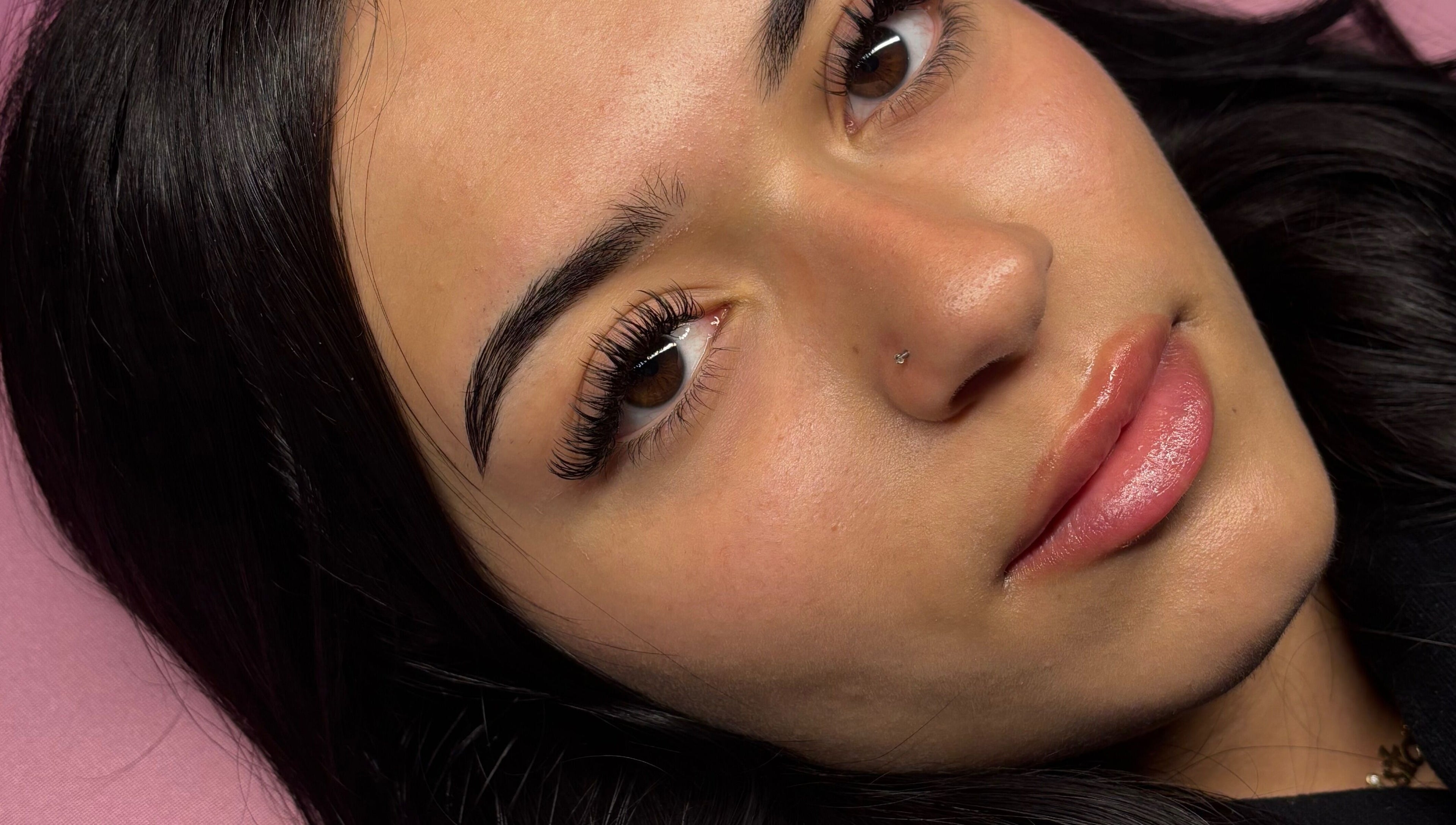 Close-up of lush eyelashes at Lashluxestudios, Vaughan, Ontario, CA, showcasing beauty services.