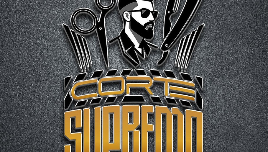 Logotipo de Corte Supremo en Tlalnepantla, Estado De México, MX, destacando herramientas de peluquería.