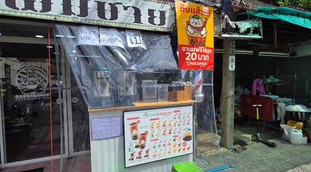 หน้าร้าน Barberer จำหน่ายชาไข่มุกในกรุงเทพมหานคร, กรุงเทพมหานคร, TH ให้บริการเครื่องดื่มหลากหลาย