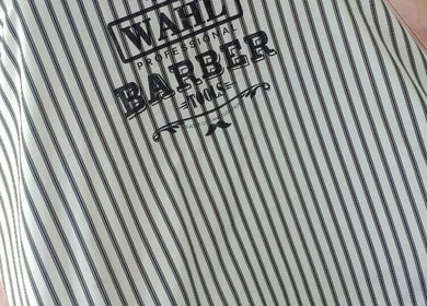 ผ้าคลุมบาร์เบอร์ลายทางที่ Barberer ในกรุงเทพมหานคร, กรุงเทพมหานคร, TH