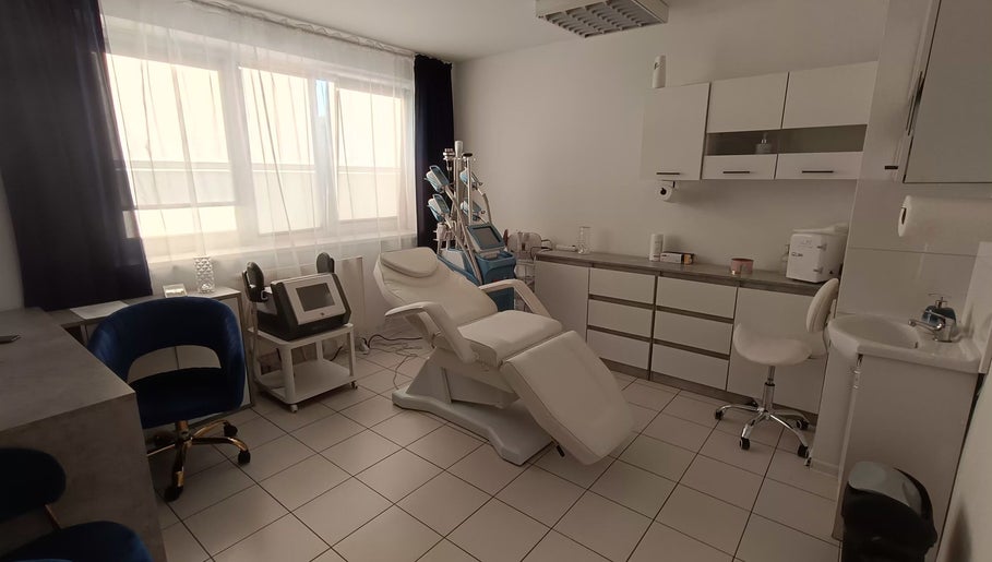 Luksusowy gabinet w Shape Zone - gabinet modelowania sylwetki, Radom, Województwo Mazowieckie, PL