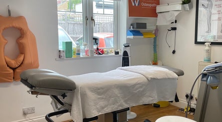 Vofitnesss - Personal Training & Sports Massage therapy room in London, England, GB, featuring a massage table.