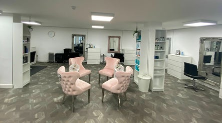 Halo Hair Boutique image 3