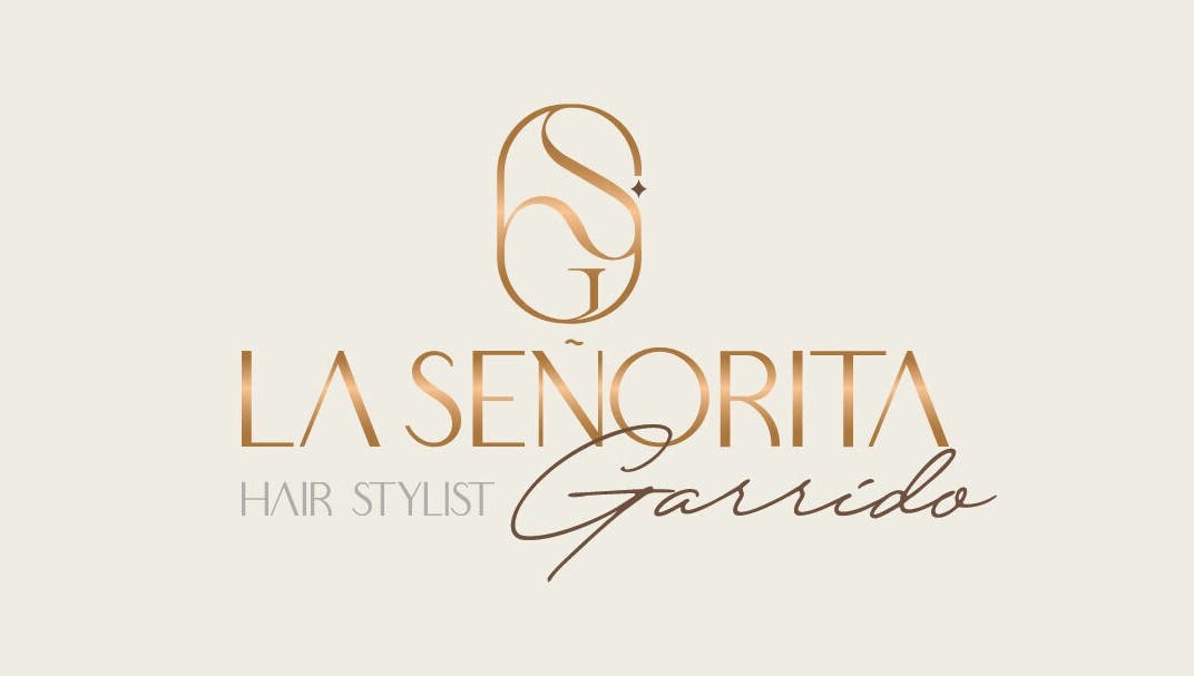 Logotipo elegante de La Señorita Garrido em Montijo, Setúbal, PT, com design sofisticado em dourado.