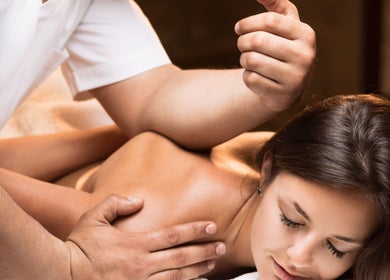 Luxe massage bij Anoubis in Mortsel, Vlaanderen, BE voor ultieme ontspanning en welzijn.