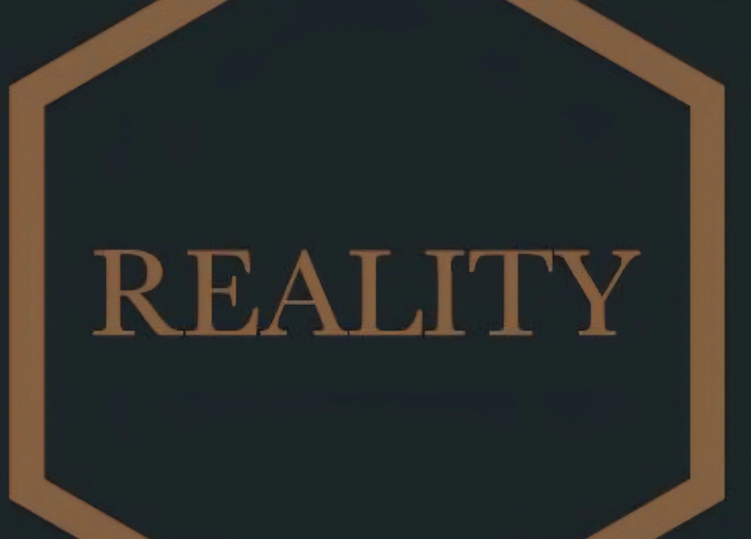 Logo del centro benessere Reality a Salerno, Campania, IT, con design elegante.