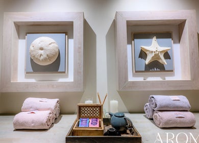 Elegant towel setup and decor at Aroma Spa, Riyadh, Riyadh Province, SA. Perfect for relaxation and wellness.