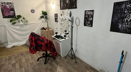 Vanity setup at Matevcuts in Veliko Tarnovo, BG with modern decor and lighting.