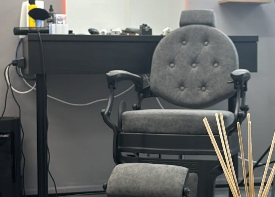 Салонен стол в 'Атмосфера 2000 ЕООД', София, София-град, BG, съчетаващ комфорт и стил.