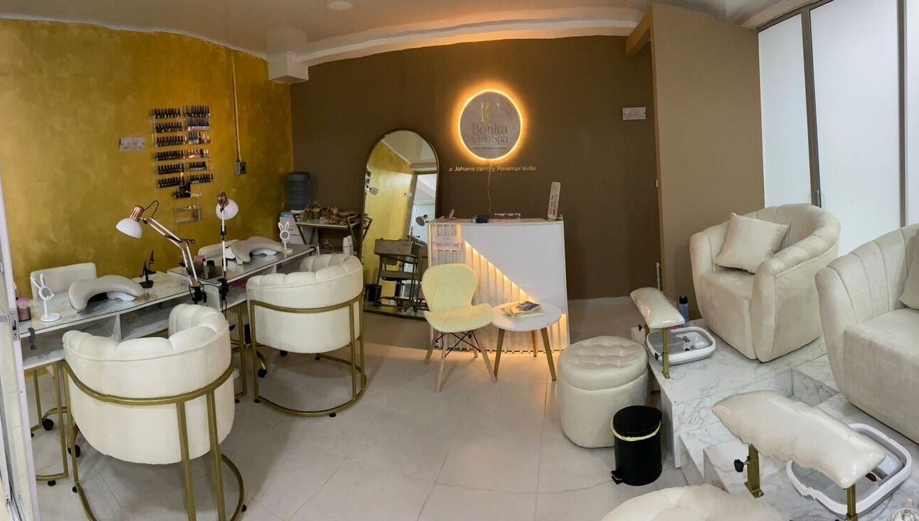 Área de tratamiento elegante en Bonita club spa, ubicada en Marinilla, Antioquia, CO.