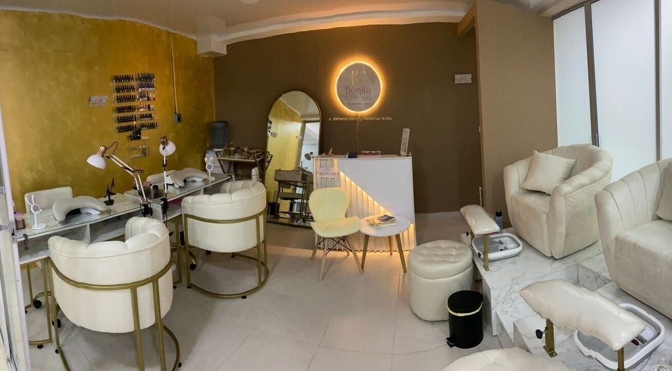 Área de tratamiento elegante en Bonita club spa, ubicada en Marinilla, Antioquia, CO.