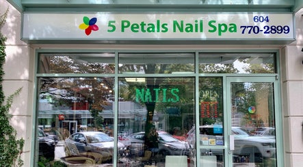 5Petals Nail Spa  image 3