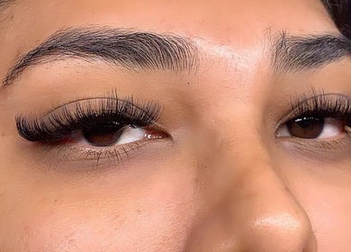 Close-up of beautifully applied eyelash extensions at BeLuxe, Paramaribo, Paramaribo, SR.
