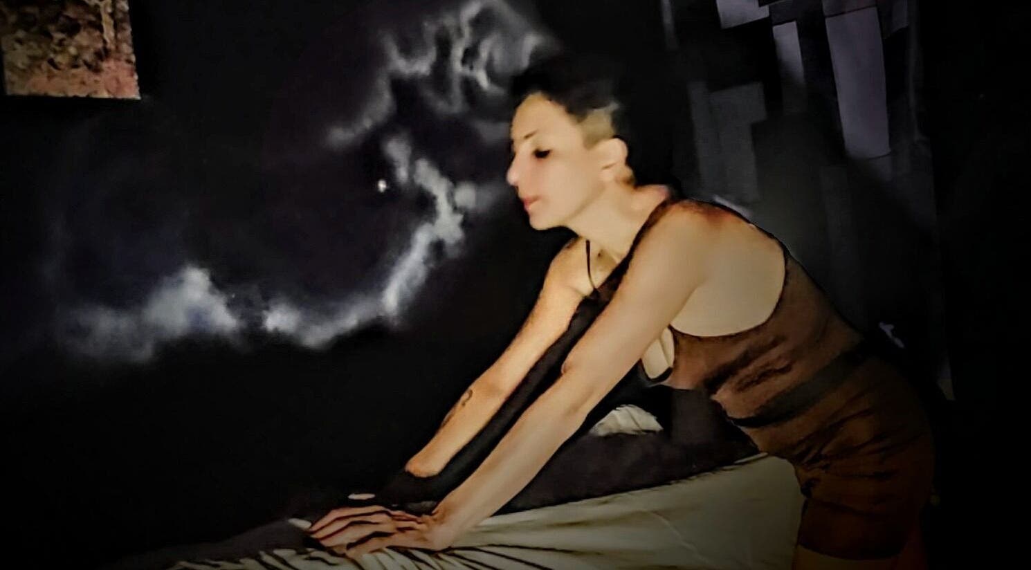 Relaxing massage therapy at Tissage in Westmount, Québec, CA enhancing wellness and tranquility.