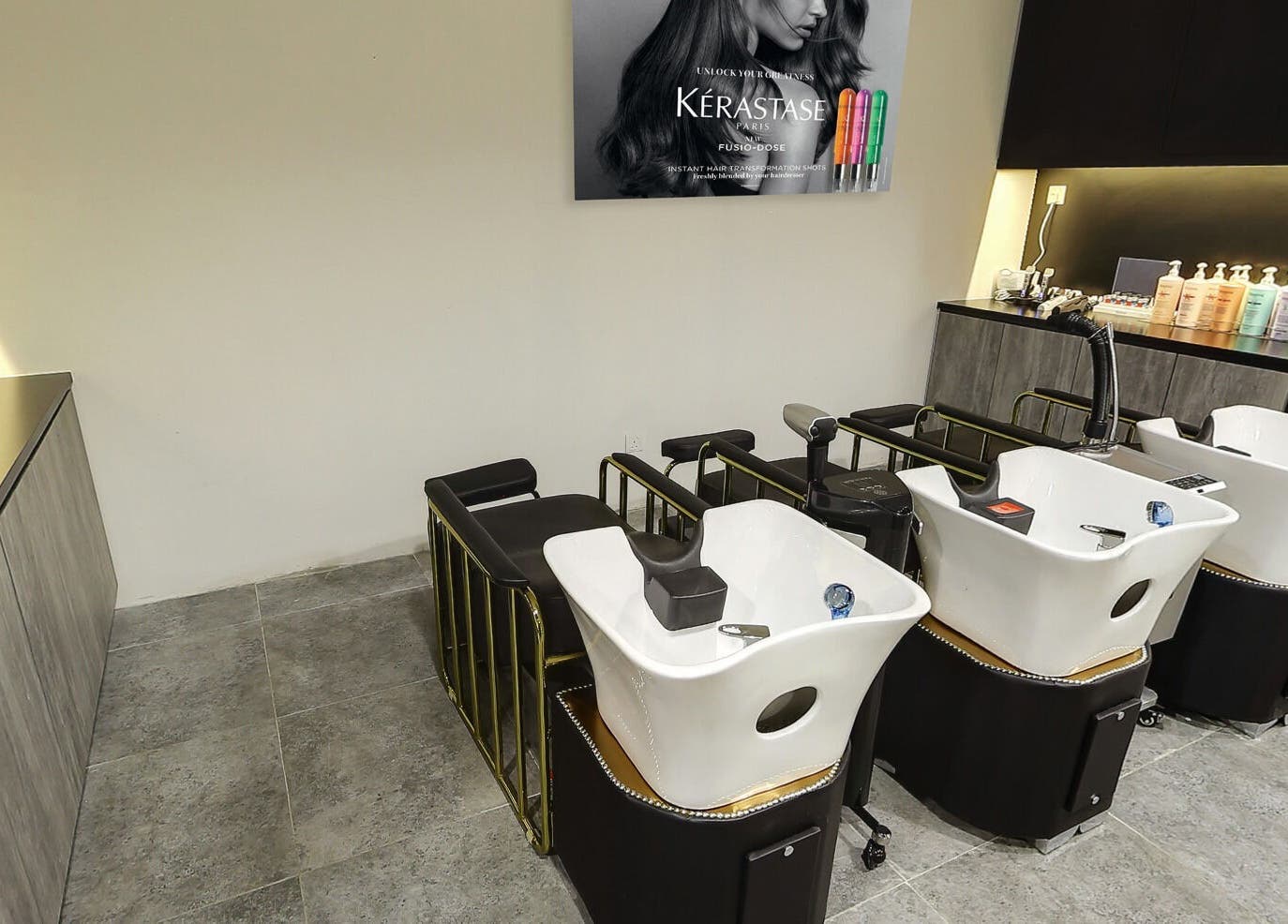 Luxurious wash stations at Hairover Salon (2F-45, IOI Mall Damansara), Petaling Jaya, Selangor, MY.