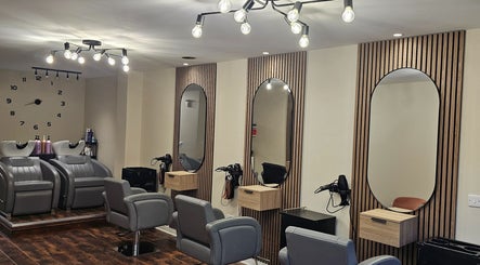 Our Hair Lounge afbeelding 2