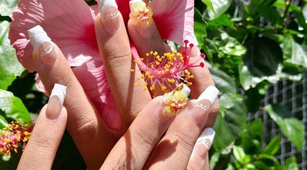 Elegant floral nail design at Kali Rose Beauty, St. George’s, Saint George, AG, showcasing unique artistry.