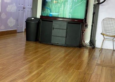 Suelo de madera y decoración moderna en Black Room Studio, Panamá, Provincia De Panamá, PA
