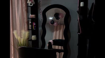 Stylish salon mirror and decor at Nyla Beauty & Fashion in Paramaribo, Paramaribo, SR enhancing the beauty ambiance.