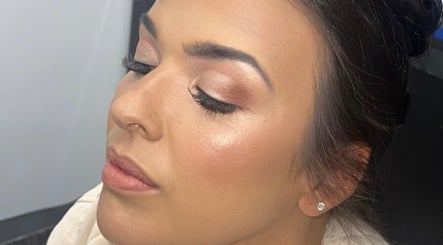 Flawless makeup at Beauty and Aesthetics by Sophia, Wallyford, Scotland, GB. Highlighted cheeks and perfect brows.