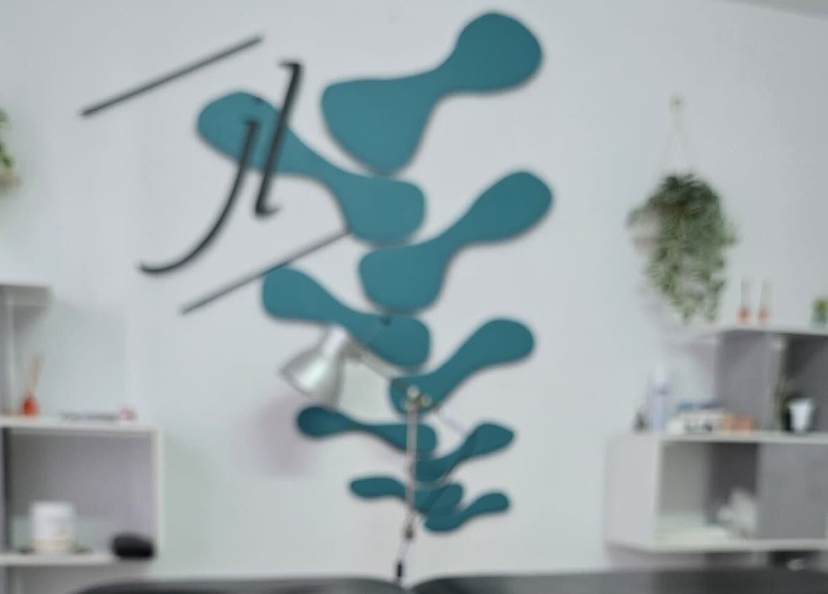 Interior de Jose Luis Muñoz Masaje y Osteopatía en Dos Hermanas, Andalucía, ES, con decoración relajante.