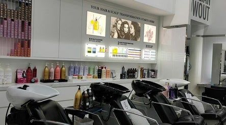 Tip Top by Mounir Hair Beauty Salon slika 3