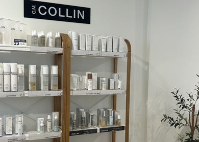 Produits de beauté G.M. Collin exposés chez Esthétique Fe, Mcmasterville, Québec, CA.