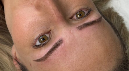 Perfectly tattooed eyebrows at INKED Cosmetic Tattoo, Varsity Lakes, Queensland, AU for a polished look.