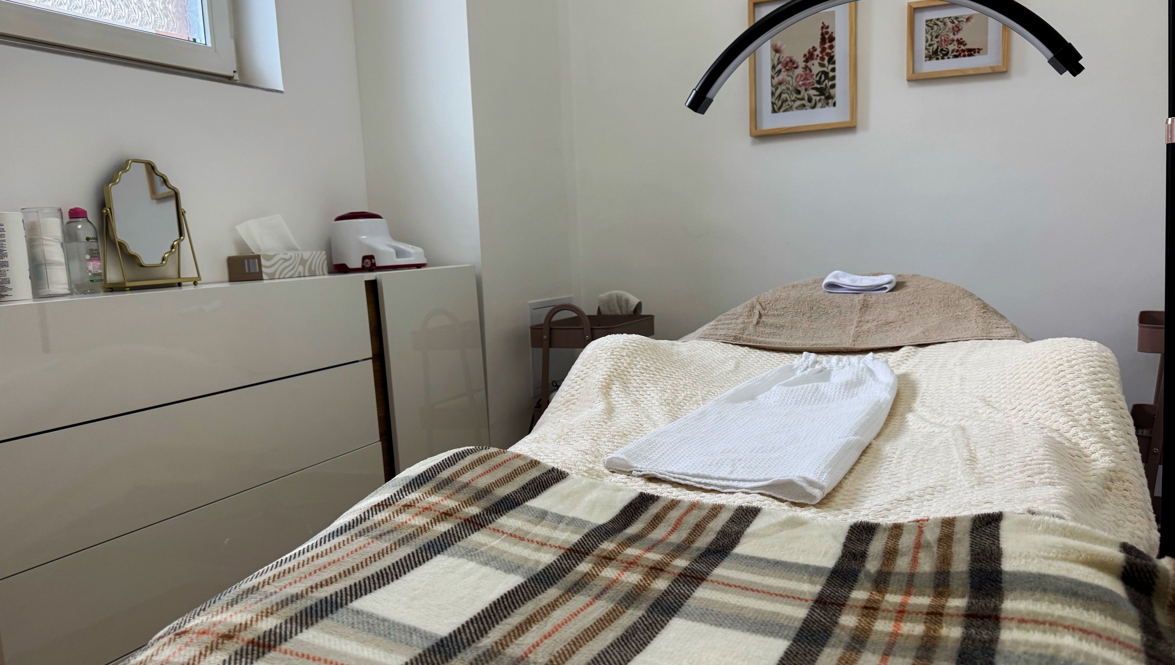 Nyugodt kezelőszoba a Sofié-ban, Budapest, Magyar, HU. Modern berendezés és kellemes hangulat várja a vendégeket.