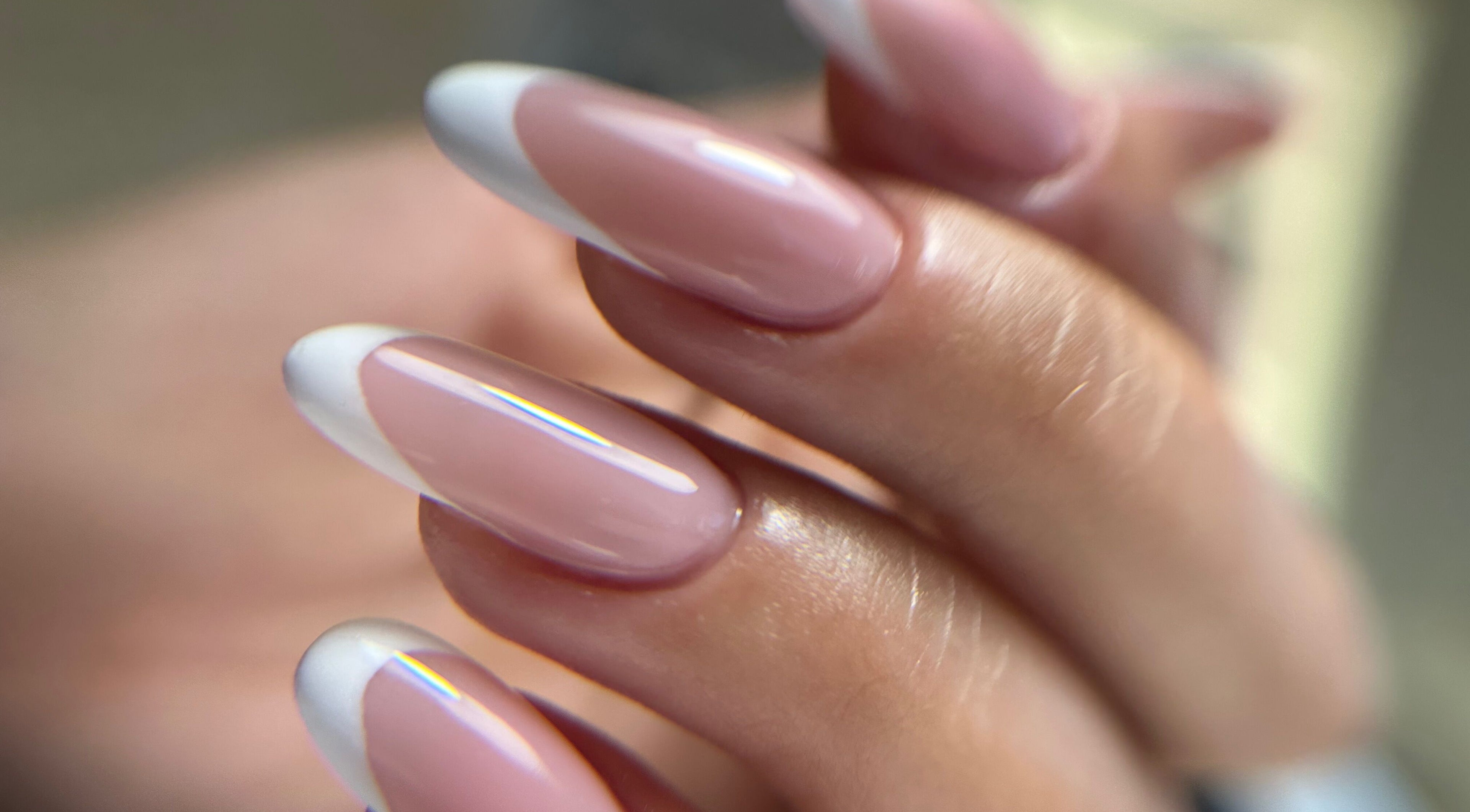 Елегантен френски маникюр в MG Art Nails, Смолян, Смолян, BG.