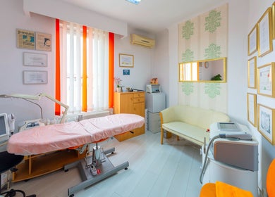 Sala de tratament la Salon Blooms Beauty - Micropigmentare Sprancene Bucuresti, București, București, RO.
