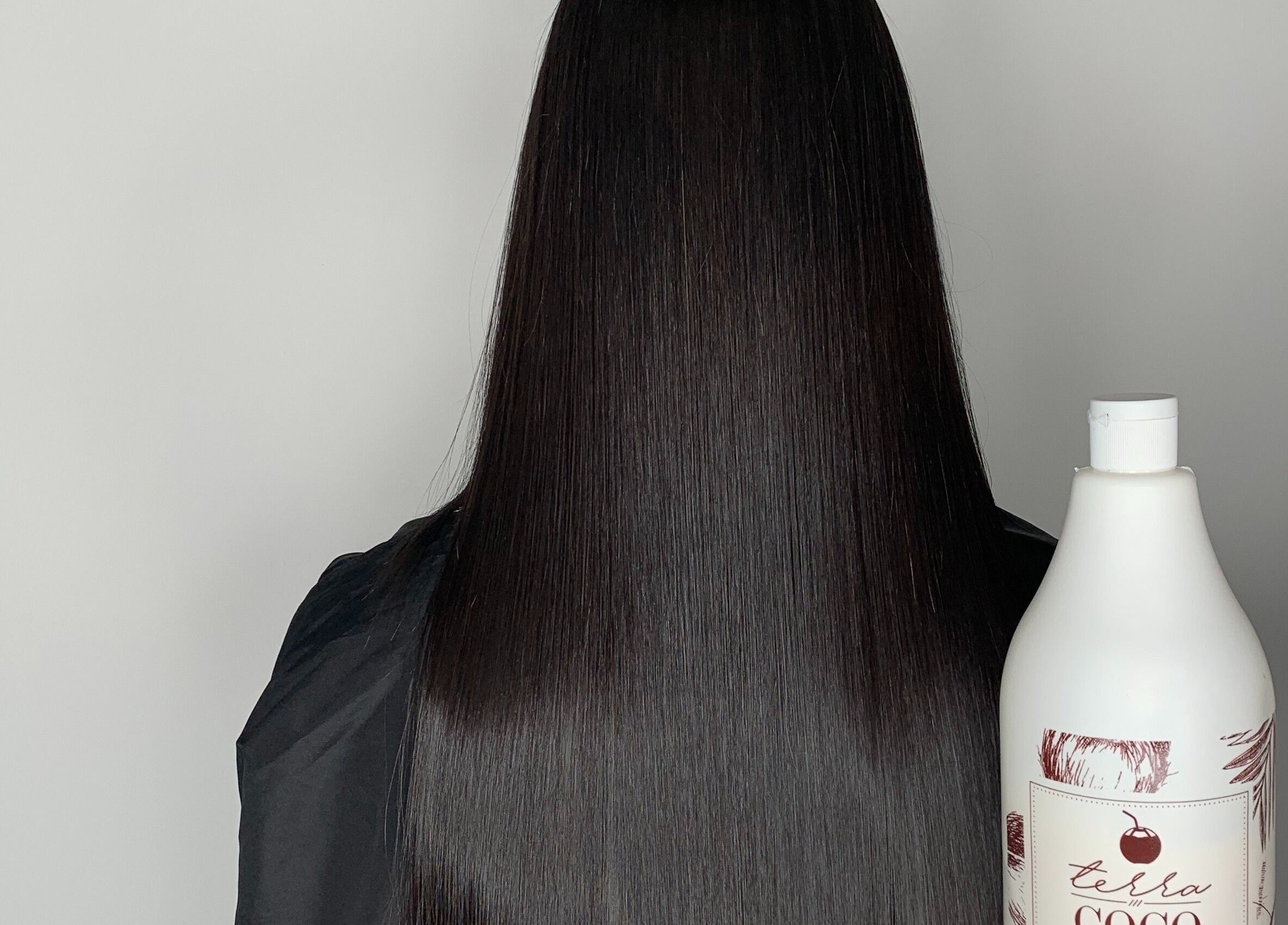 Cabello liso y brillante con tratamiento en Capilarium Los Pueblos, Panamá, Provincia De Panamá, PA.