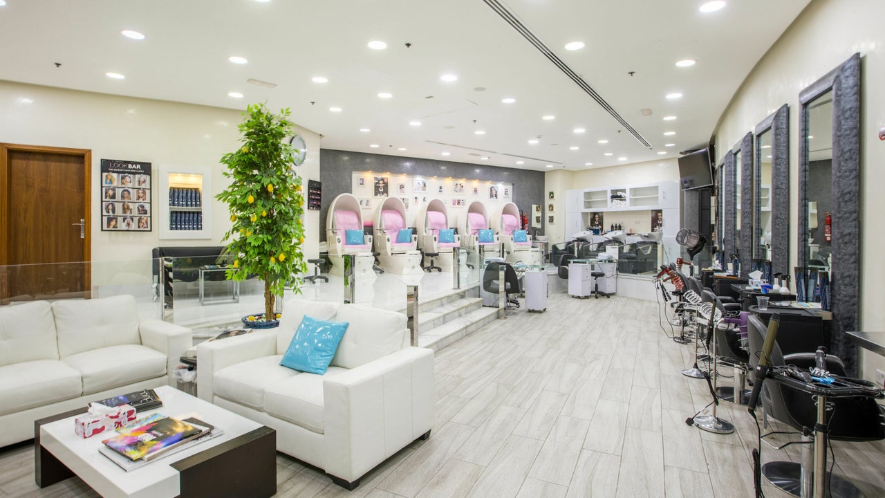 Best salons for hair extensions Near Me in Deira Dubai Fresha