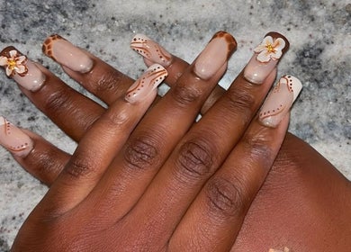 Beautiful floral nail art at Lydia’s Nails in Canton, Massachusetts, US, showcasing artistic elegance and style.