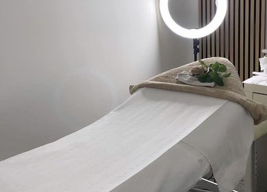 Relaxing treatment bed at Lilly's Lashes in Bellbowrie, Queensland, AU, with calming decor and lighting.