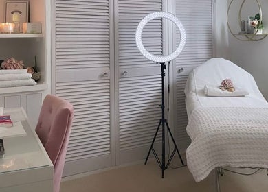 Lilly’s Lashes treatment room in Bellbowrie, Queensland, AU. Elegant setup for relaxing beauty sessions.