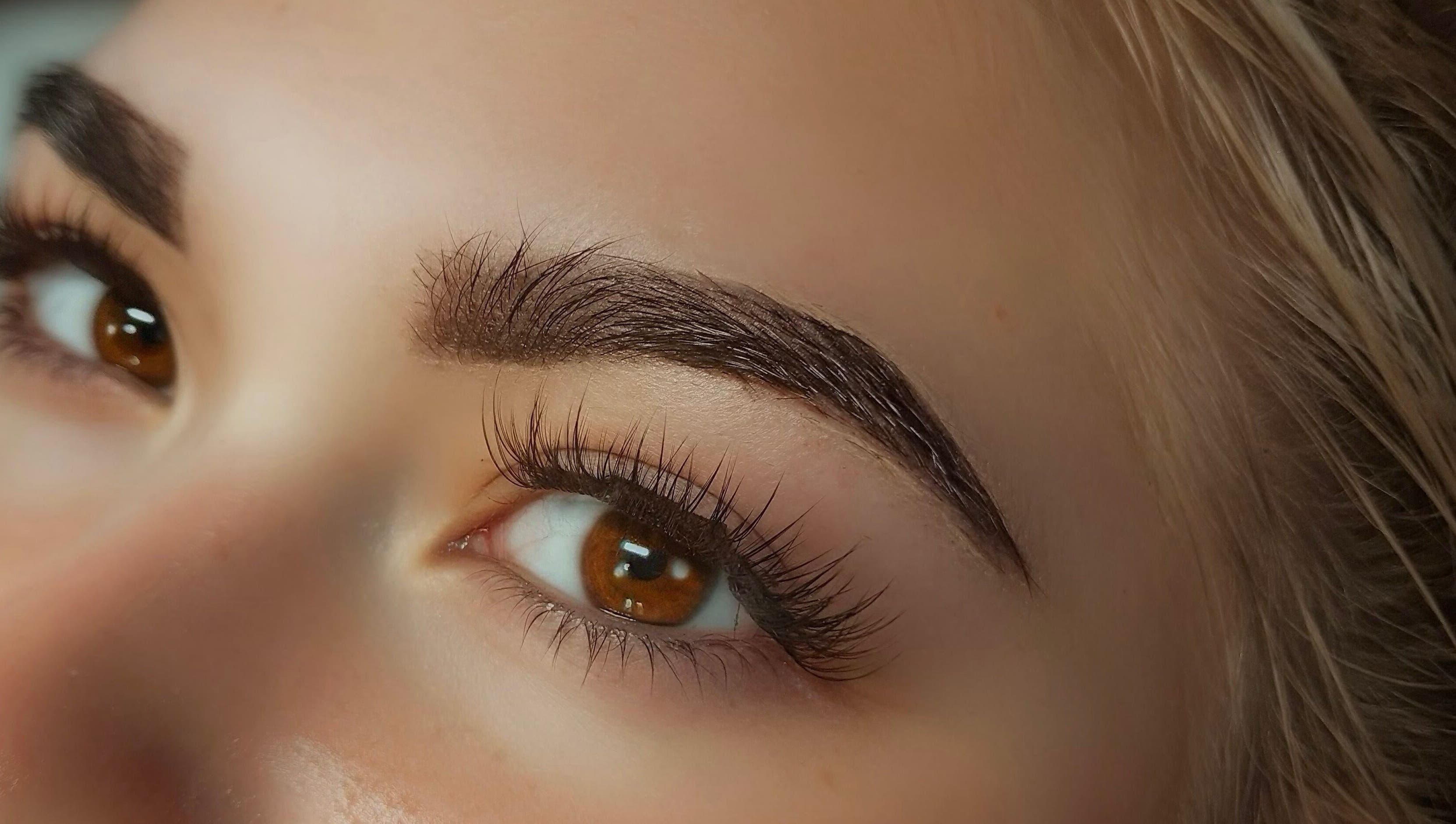 Elegant eyebrow styling at Taylas Beauty Creations, Rustenburg, North West, ZA, showcasing precision and care.