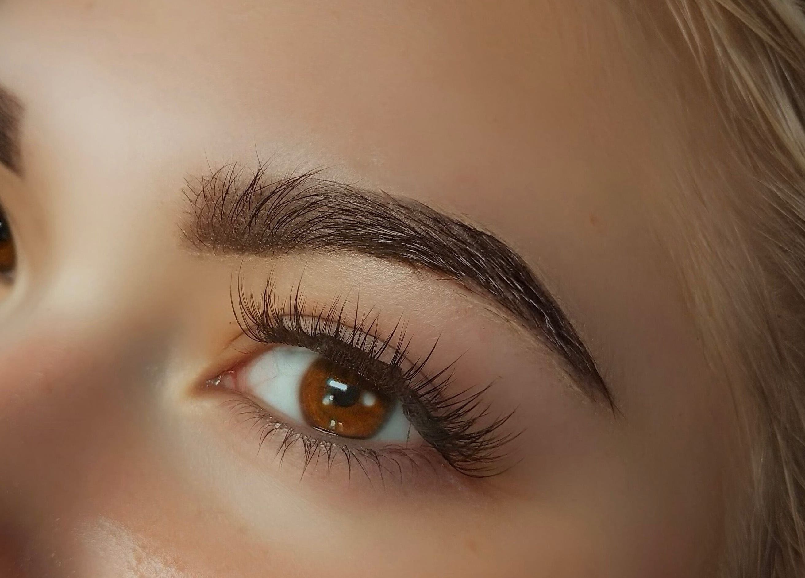 Elegant eyebrow styling at Taylas Beauty Creations, Rustenburg, North West, ZA, showcasing precision and care.