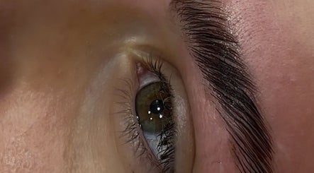 Close-up of perfectly groomed eyebrow at prettify by MJ, Sidcup, England, GB, showcasing beauty expertise.