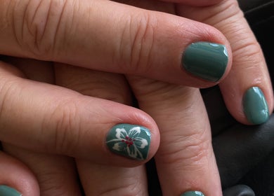 Elegant floral nail art at Silked by MJ, Frinton-on-Sea, England, GB.