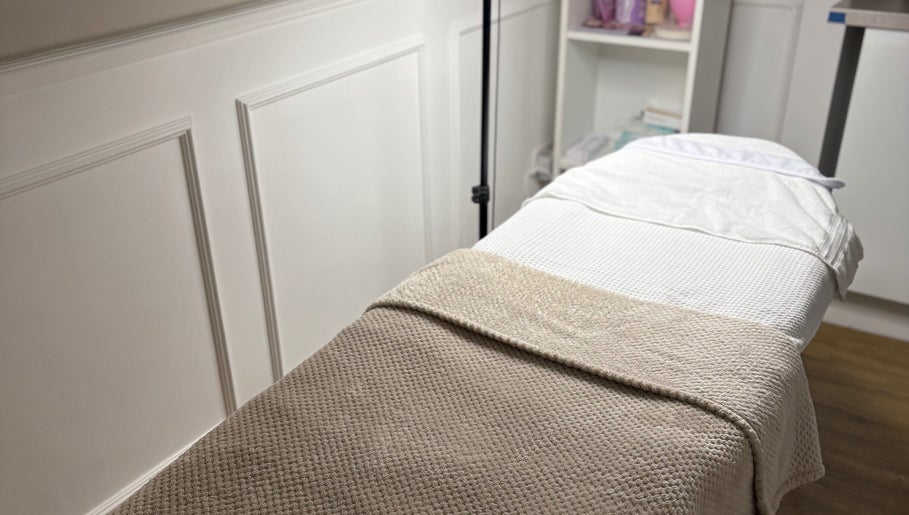 Comfortable treatment bed at Bay Skin Clinic in North Shields, England, GB offering relaxing wellness services.