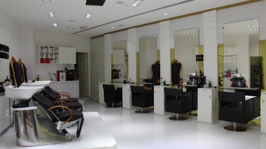 Queen's House Salon