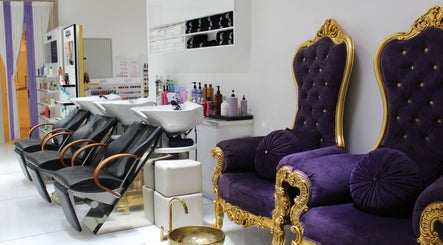 Queen's House Salon, bild 2