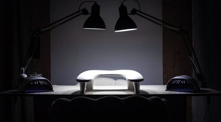 Salon de manucure moderne chez By A - Nail Tech à Bussang, Grand Est, FR.