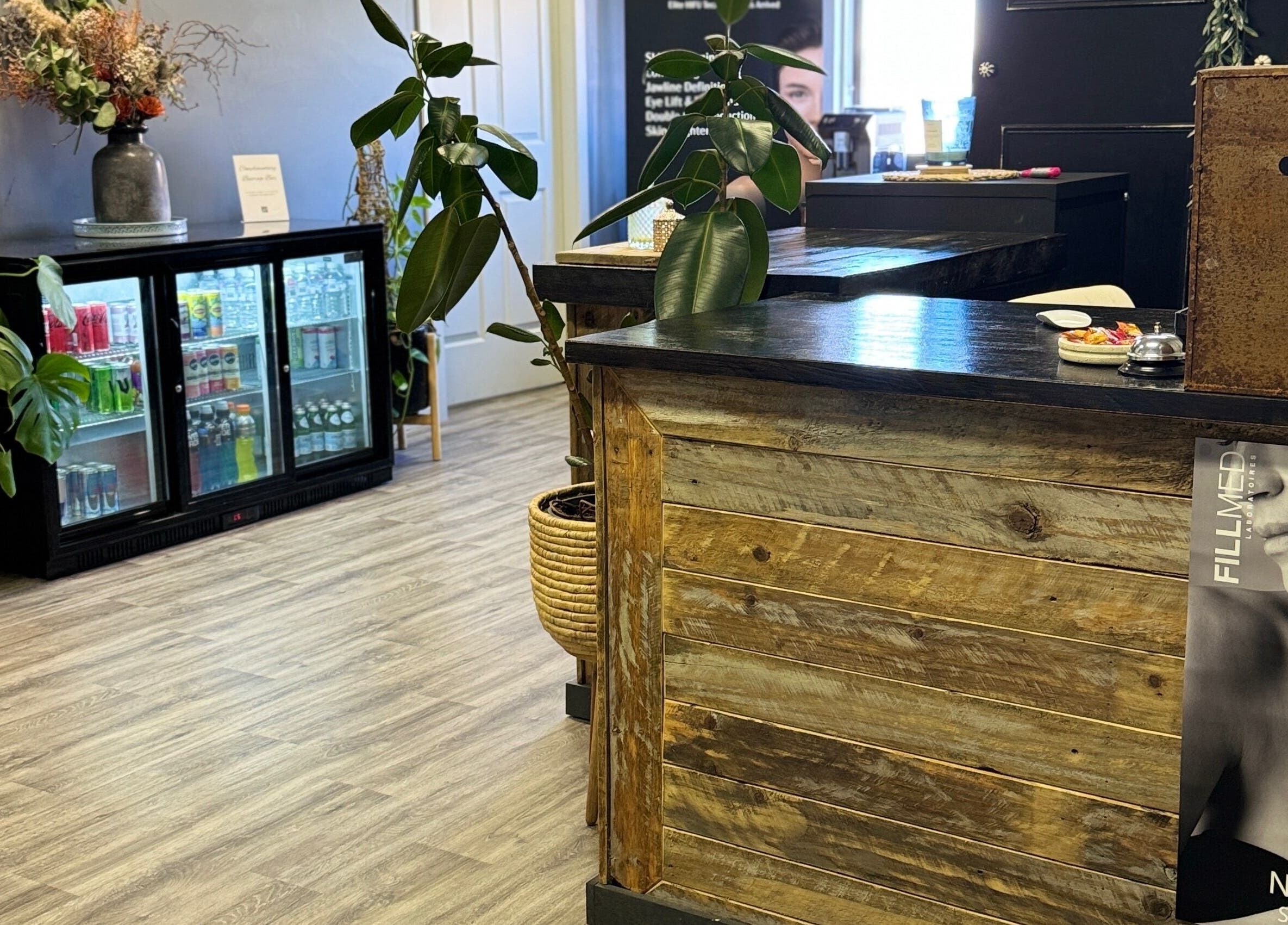 Chic reception at Urban Body, Bathurst, showcasing natural decor and a cozy ambiance.