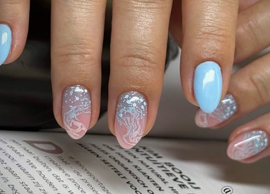 Elegant nail art design at Daria Art & Grace Nail Studio, Eindhoven, Noord-brabant, NL.