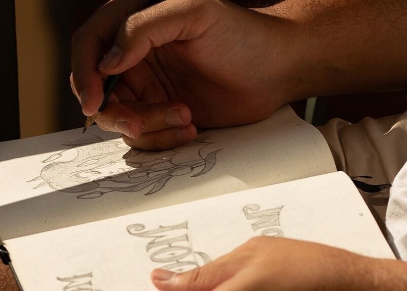 Dessin en cours chez Audrey Nguyen Photographe à Nice, Provence-Alpes-Côte d'Azur, FR.